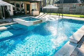 Swimming Pool & Spa
